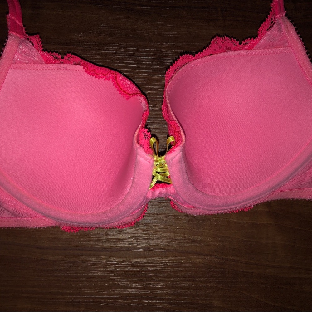 NWOT - Victoria’s Secret Balconette Bra - 32B - Picture 5 of 7